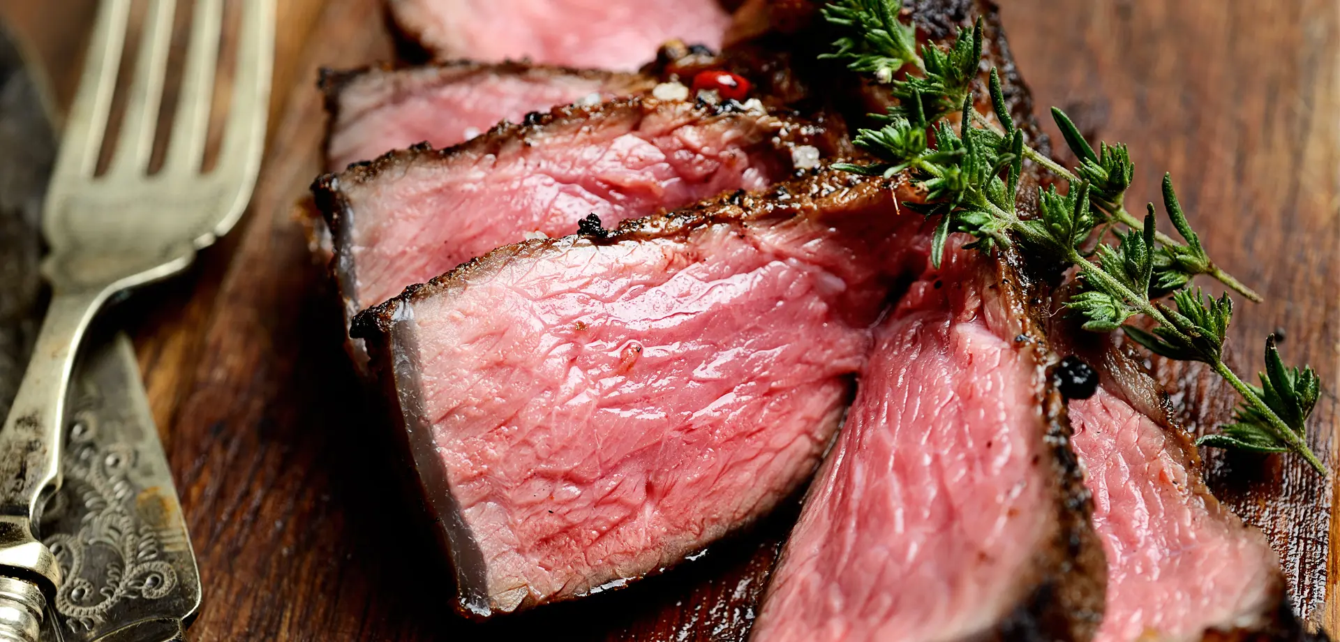 Grilled lamb steaks