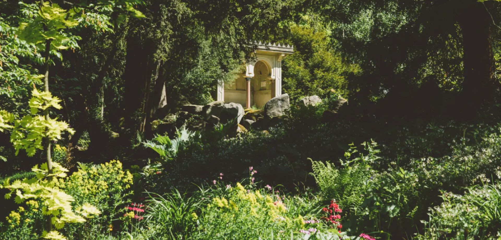 In the Chatsworth Garden: Spring planting