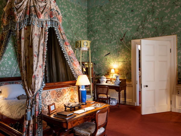 Wallpaper conservation