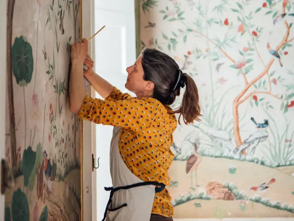 Restoring the 17th century chinese wallpapers